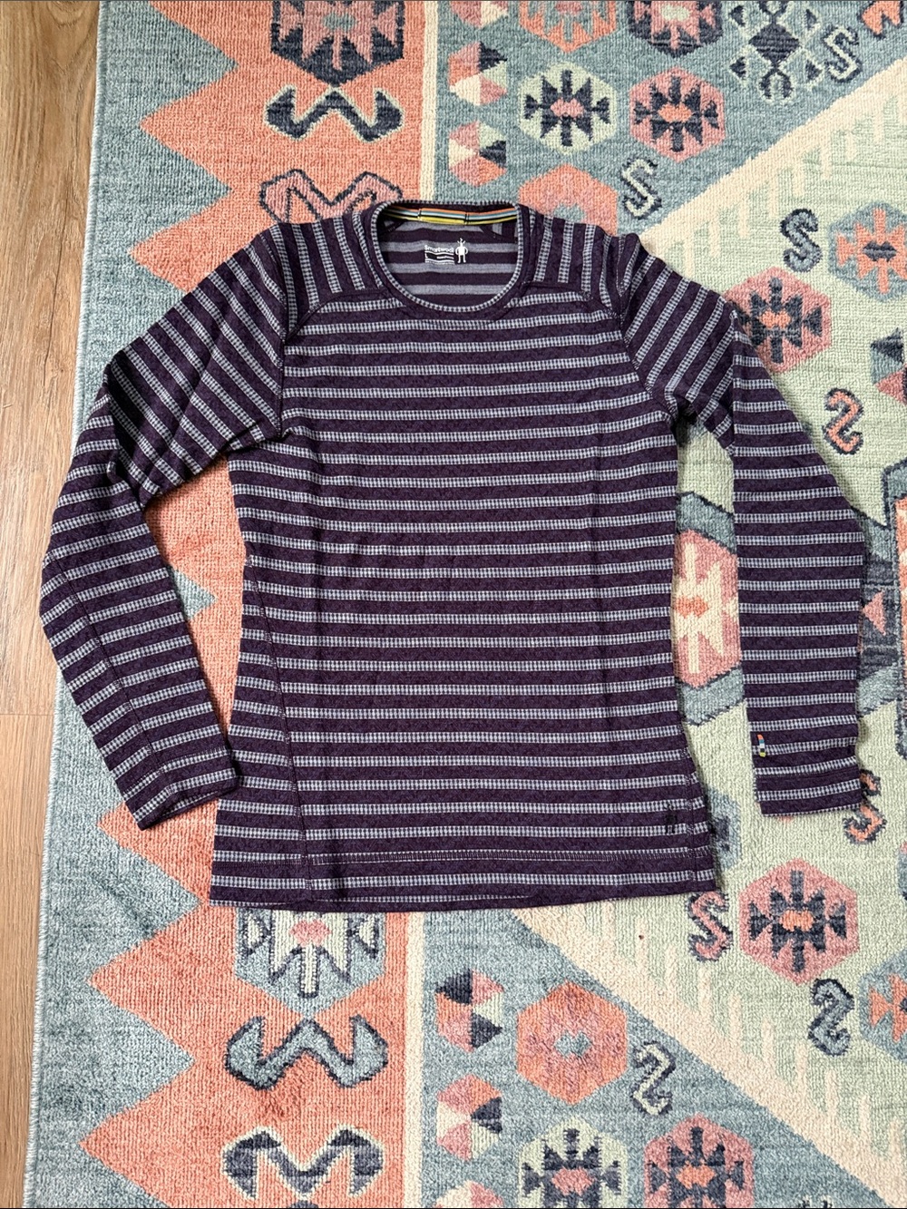 Smartwool 100% wool long sleeve top
size L